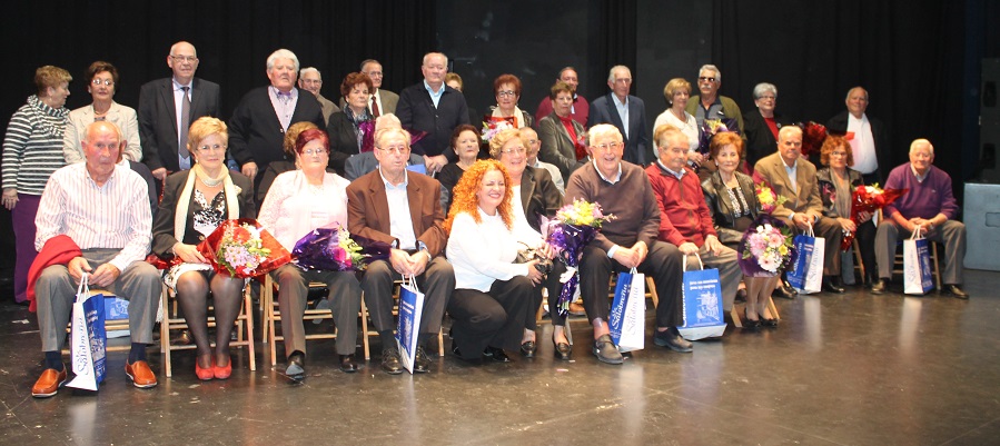una-veintena-de-matrimonios-de-salobrena-celebran-sus-bodas-de-oro