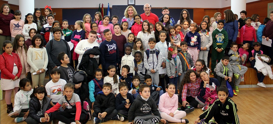 ninos-representantes-de-las-ludotecas-municipales-trasladan-a-la-alcaldesa-peticiones-para-mejorar-sus-barrios