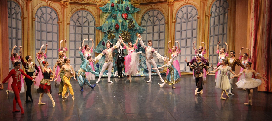 el-cascanueces-del-ballet-de-moscu-cautivo-al-publico-de-almunecar