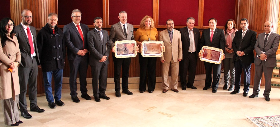 foto-de-familia-durante-la-mision-comercial-en-tanger-2