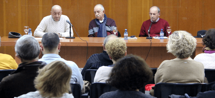 tomas-hernandez-presento-anoche-su-poemario-174517-el-corazon-del-pajaro