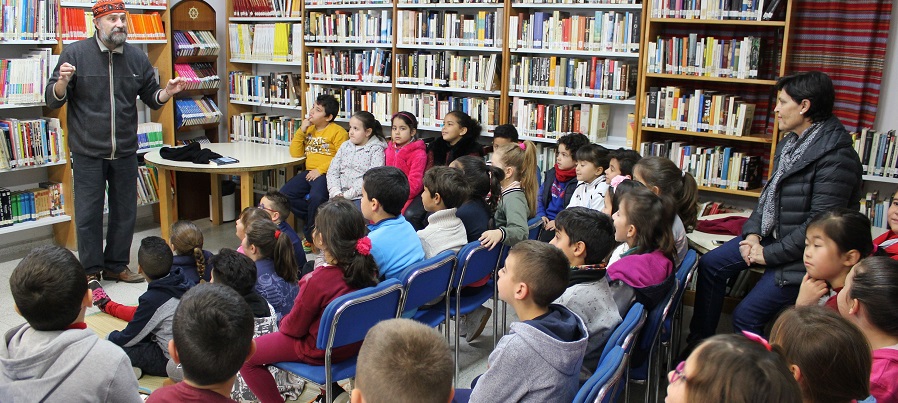 alumnos-de-primaria-del-ave-maria-varadero-participan-en-la-actividad-tres-con-libros-para-jovenes