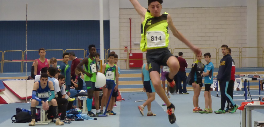 dario-bruzon-se-clasifica-en-salto-de-longitud-para-el-campeonato-de-espana