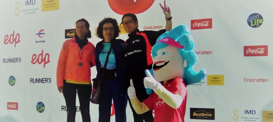 maria-angeles-almiron-logra-el-primer-puesto-en-su-categoria-en-la-edp-media-maraton-de-sevilla