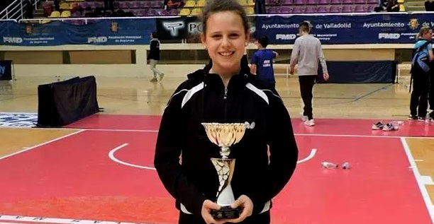 padel_lucia-lopez-consigue-la-plata-en-el-estatal-de-valladolid-2017