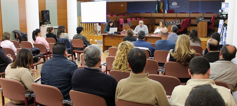 adicae-ofrece-la-primera-charla-informativa-sobre-clausulas-suelo