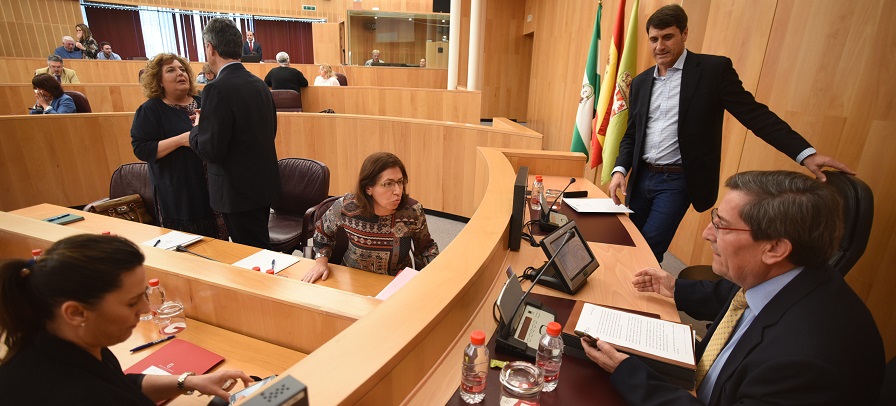 Diputación aprueba un presupuesto que prioriza las políticas sociales, el empleo y la calidad de los servicios públicos