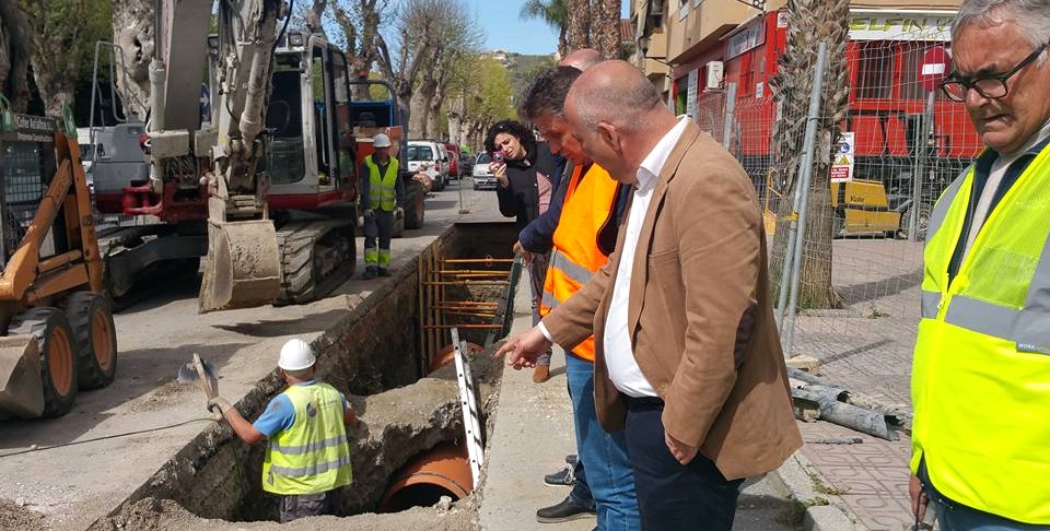 El presidente de la Mancomunidad visita las obras del barrio de La Paloma