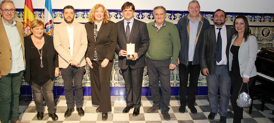 Emocionado homenaje al pianista Juan Carlos Garvayo con la entrega de la Medalla de Oro de la Ciudad