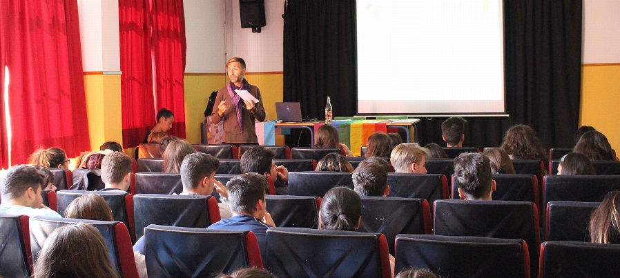 Estudiantes del IES Giner de los Ríos participan en dos talleres sobre Derechos Humanos y Diversidad Sexual