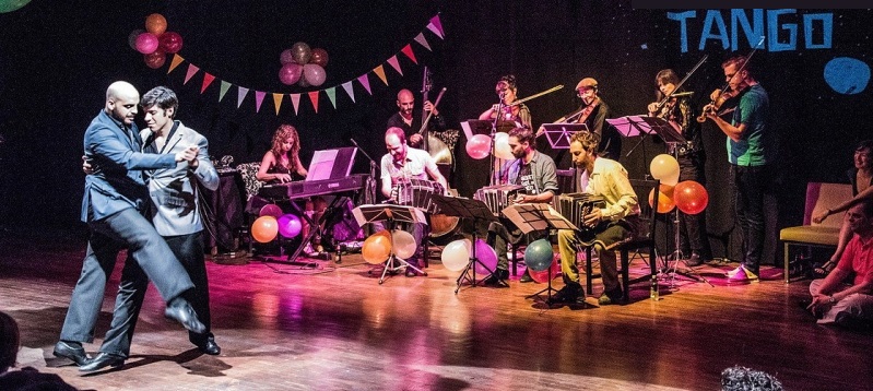 Noche de danza y música en Almuñécar con la Orquesta Social del Tango