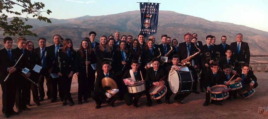 Almuñécar procesiona nuevamente en Pinos del Valle