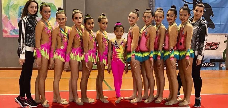 Gran actuación de la Gimnasia Rítmica de Almuñécar en La Zubia y Jun