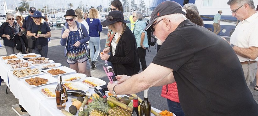 Productos típicos de Semana Santa para el pasaje del crucero Ocean Nova