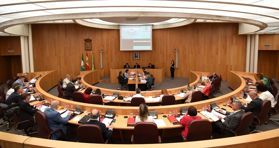 1,5 mill. para instalaciones deportivas de los municipios de la provincia y 2 mill. para caminos vecinales