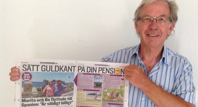 Bosse Essén con el periódico sueco 'Expressen'_