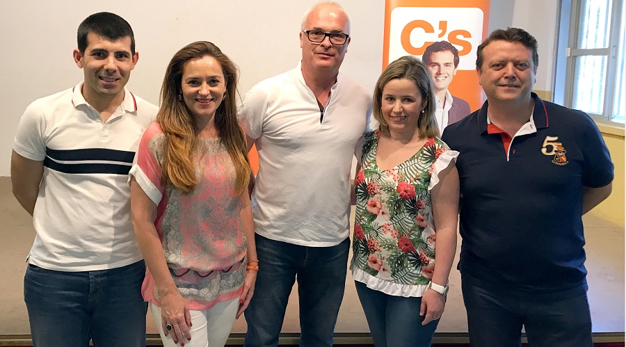 Cs renueva su ejecutiva local en Motril con Raquel García como coordinadora y Lola Sánchez como secretaria