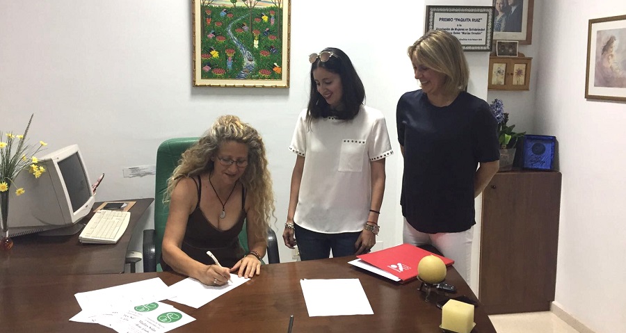 Mancomunidad firma un convenio de patrocinio con la Asociación 'Marisa Sendón' de Almuñécar