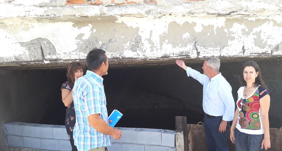 El PP reitera del peligro de derrumbe de la Rambla de Villanueva a su paso por Torrenueva