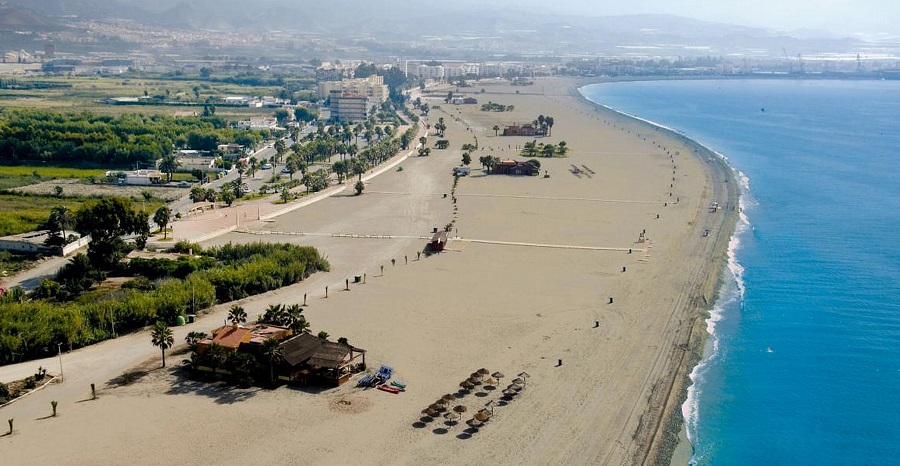 Imágen aérea de las playas de Motril