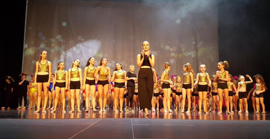 La Escuela de Baile Solange Janssens celebró con éxito su gala fin de curso