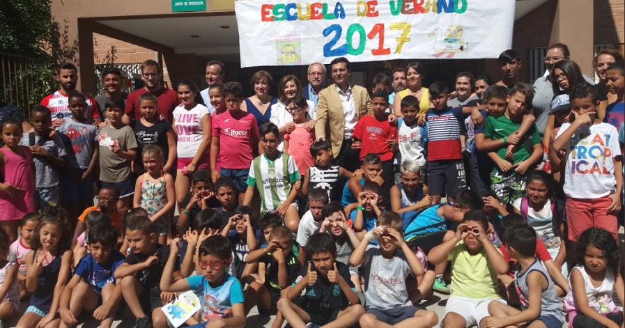 Andalucía amplía la cobertura y refuerza las comidas durante la época estival a través de 70 escuelas de verano