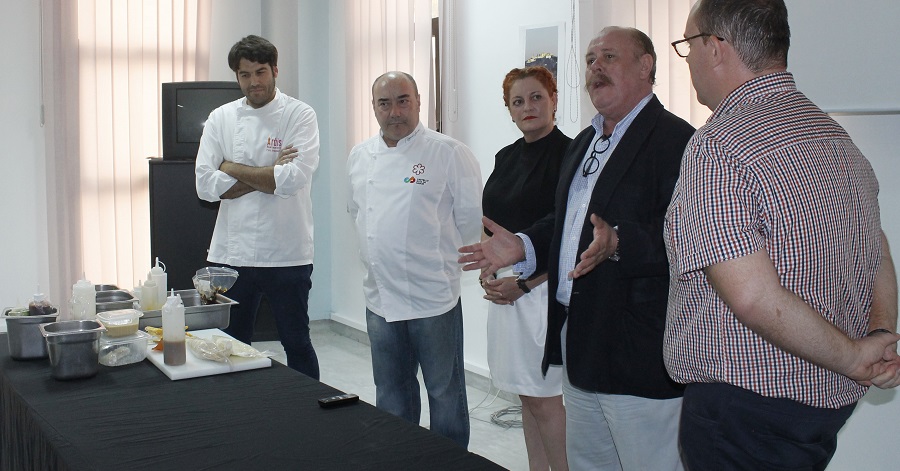 El cocinero Miguel Barrera ofrece una Master Class en Salobreña