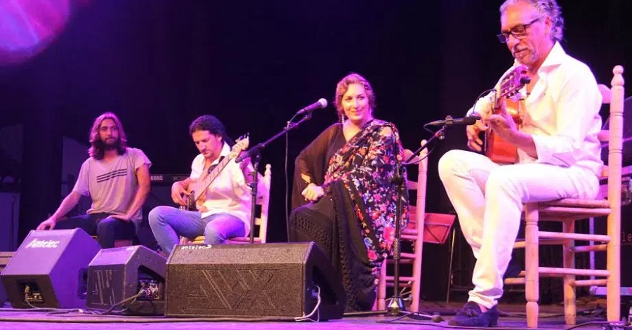El auditorio del Majuelo se llenó para presenciar el concierto de grandes artistas flamencos por ACOMPALIA
