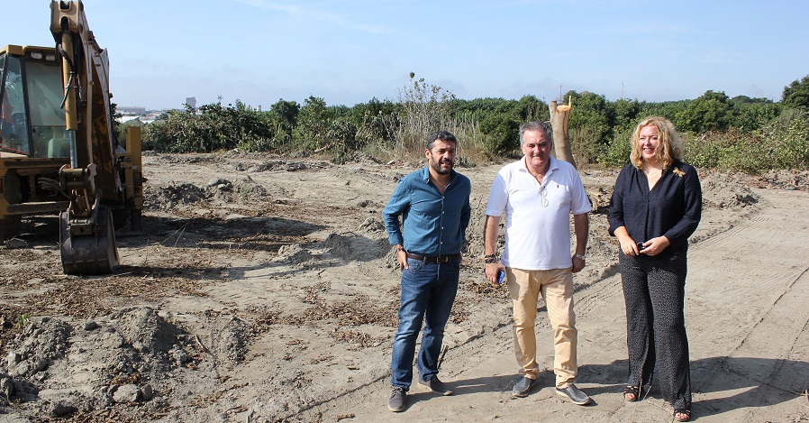 Comienzan las obras en los terrenos del MOT-21 donde se ubicarán Decathlon y Mercadona, entre otras empresas