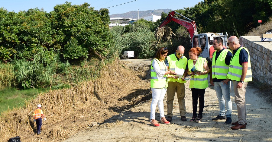 La Junta acomete obras de limpieza en 16 cauces de la Costa para prevenir posibles inundaciones
