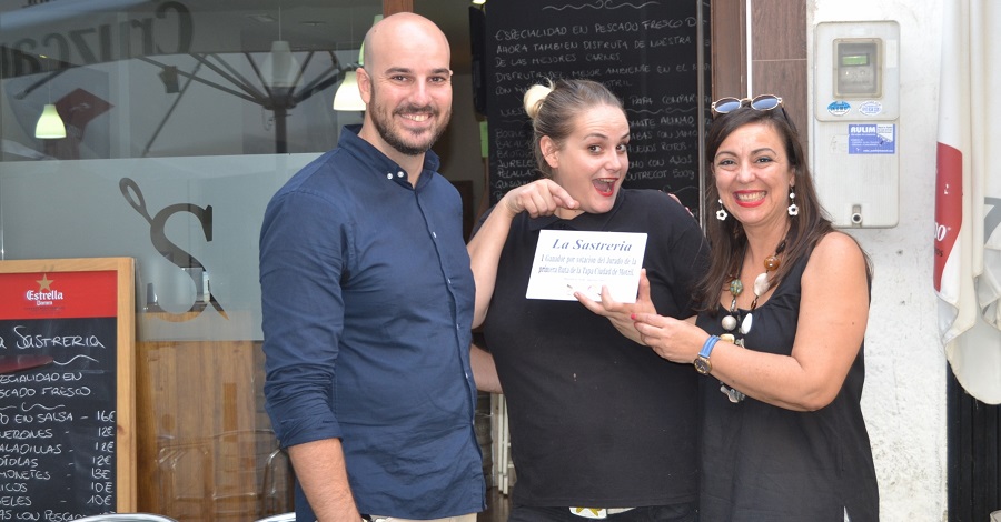 Nota 22 y La Sastrería reciben sus premios como ganadores de la I Ruta de la Tapa de Motril