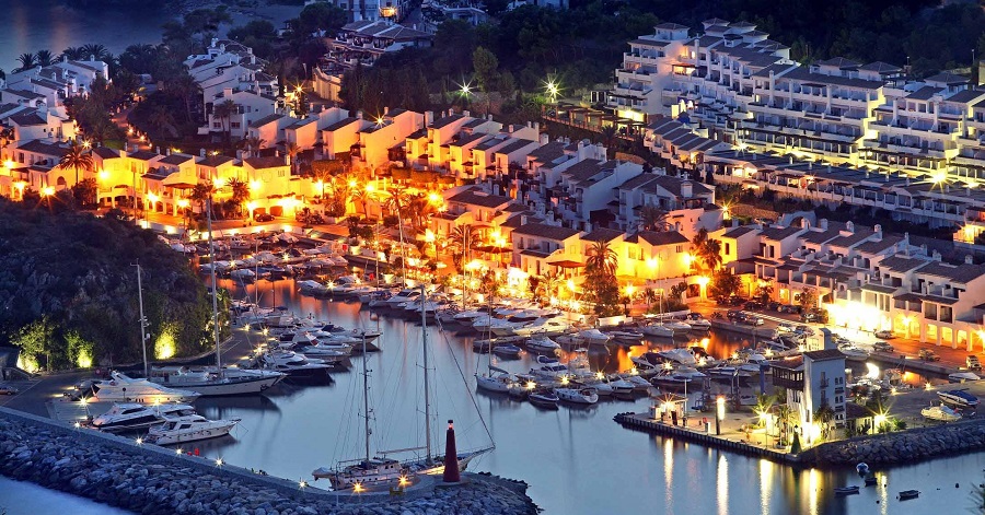 Puerto deportivo de Marina del Este en Almuñécar