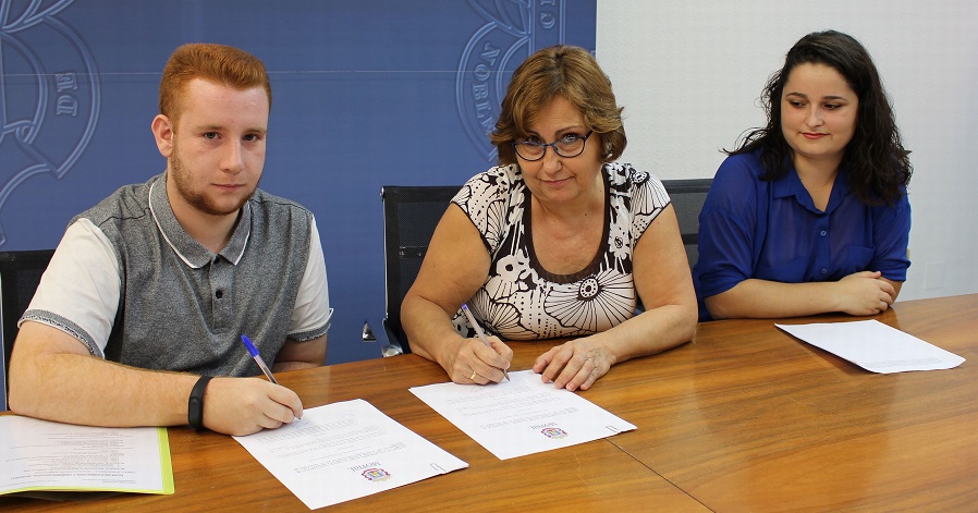 Educación y Asociación Juvenil Phoenix acuerdan continuar con el Plan de Formación y Sensibilización Juvenil