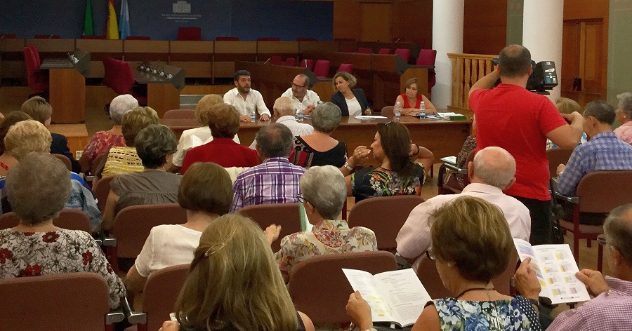 Momento de la inauguración del nuevo curso del Aula de Formación Abierta de la UGR en Motril