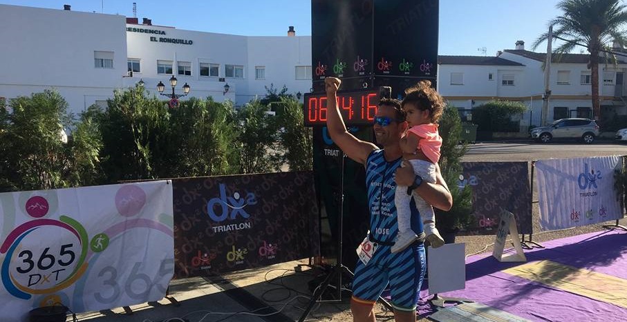 Participación del Club Atletismo Sexitano en la II edición del Triatlón Sierra Norte de Sevilla