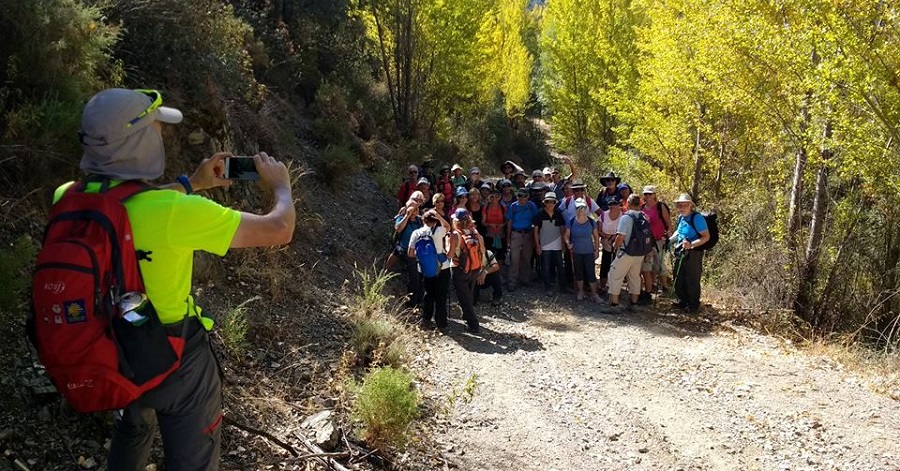 Senderistas sexitanos hicieron una bella ruta por la Almijara