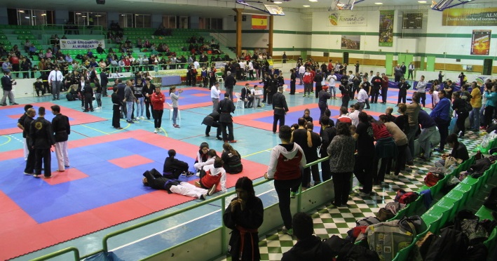 40 trofeos para los kenpocas sexitanos en el 'Meeting Internacional'