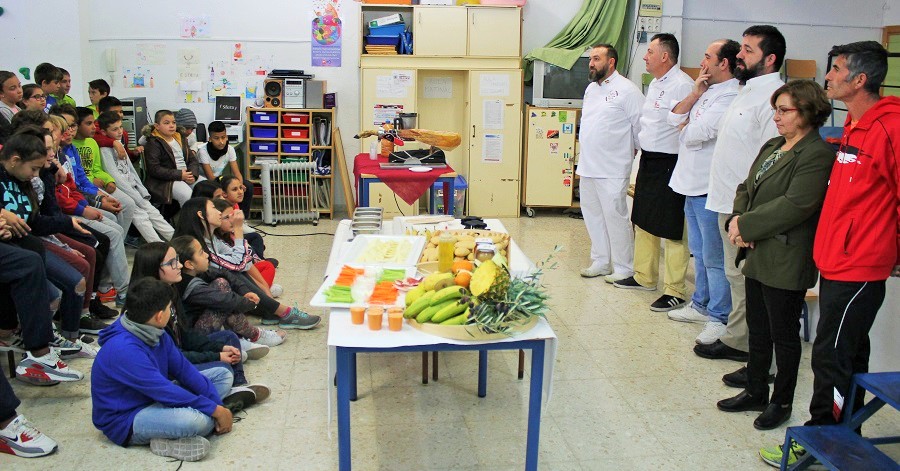 Actividad taller de cocina saludable para escolares