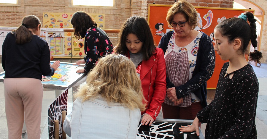 Alumnos del colegio Nuestra Señora del Pilar participan en la actividad titulada ‘Iniciación al mundo de la Historieta_
