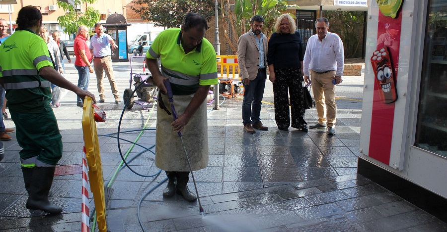 El Ayto. prueba un método novedoso para la recuperación del pavimento
