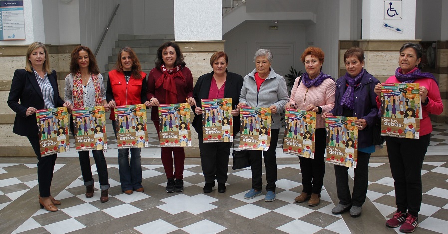 Motril se manifiesta contra la violencia de género y se pregunta qué hay detrás de este tipo de terrorismo contra la mujer