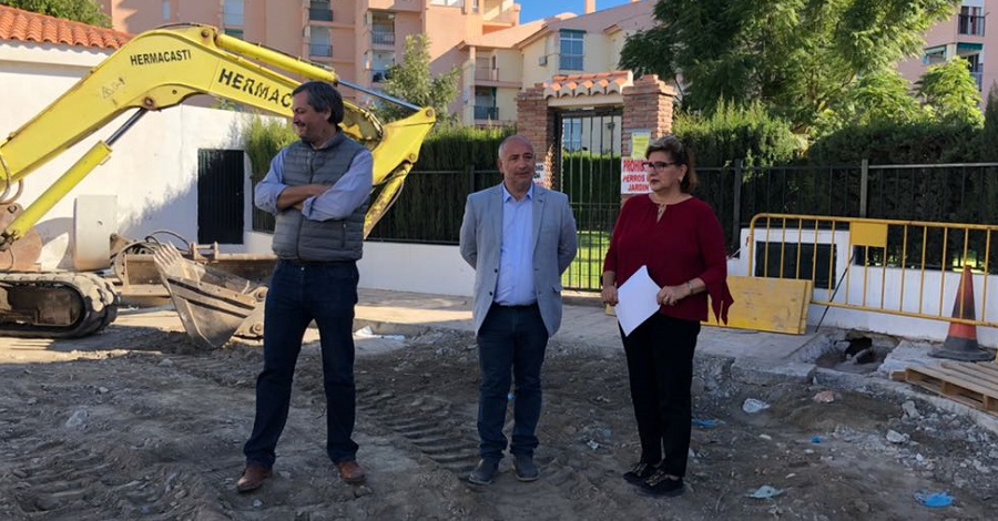 Sergio García Alabarce visita las obras que Mancomunidad lleva a cabo en Carchuna-Calahonda
