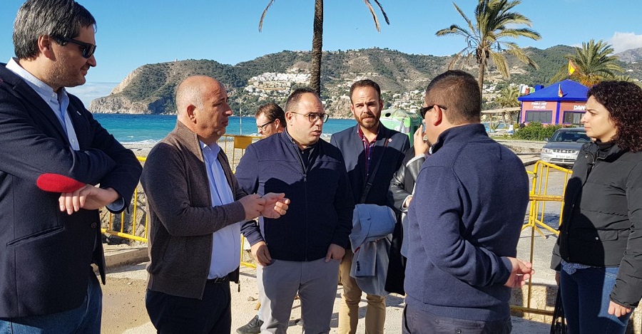 Sergio García visita en Almuñécar y La Herradura las obras de Mancomunidad