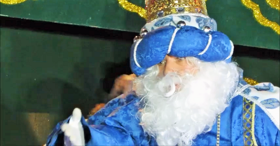 Cientos de sexitanos salieron a la calle para recibir a los Reyes Magos