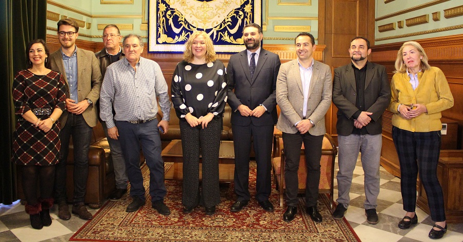 Fernández anuncia la continuidad del Plan de Acción de la Costa Tropical tras los buenos resultados turísticos de 2017