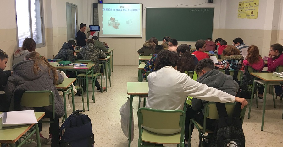 Alumnado del colegio Nuestra Señora del Pilar durante la Charla impartida