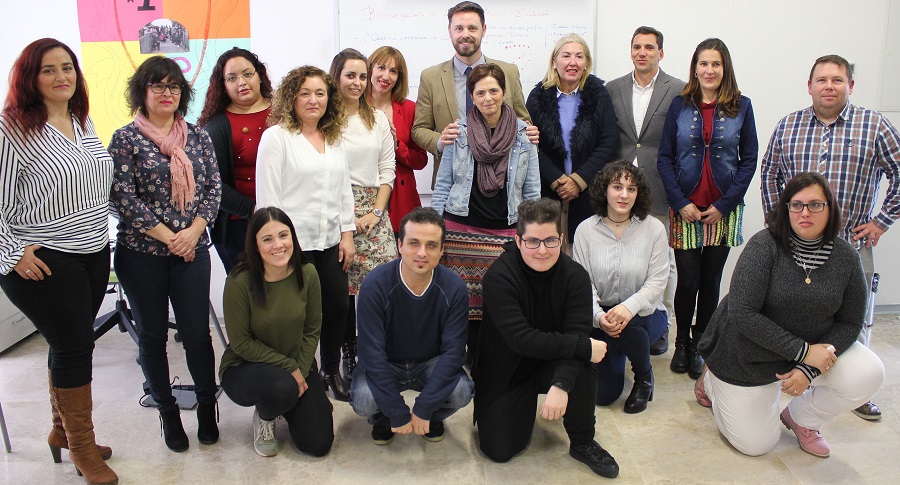 El delegado de Empleo visita la Lanzadera puesta en marcha en Motril