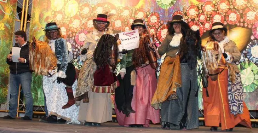La Herradura premió la originalidad de los disfraces en su Carnaval de Adultos 2018