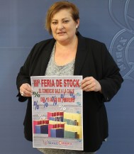 La teniente de alcalde responsable de Comercio, Susana Feixas, en la presentación de la tercera feria de stock
