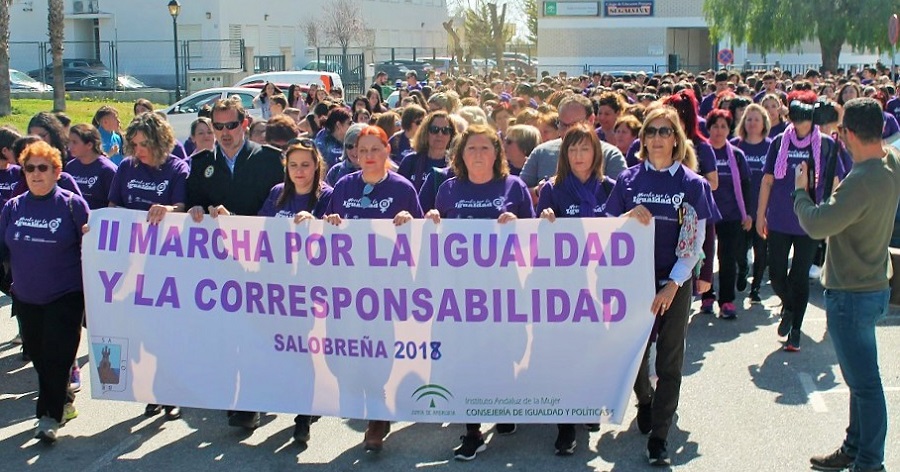 Salobreña se vuelca en la II Marcha por la Igualdad